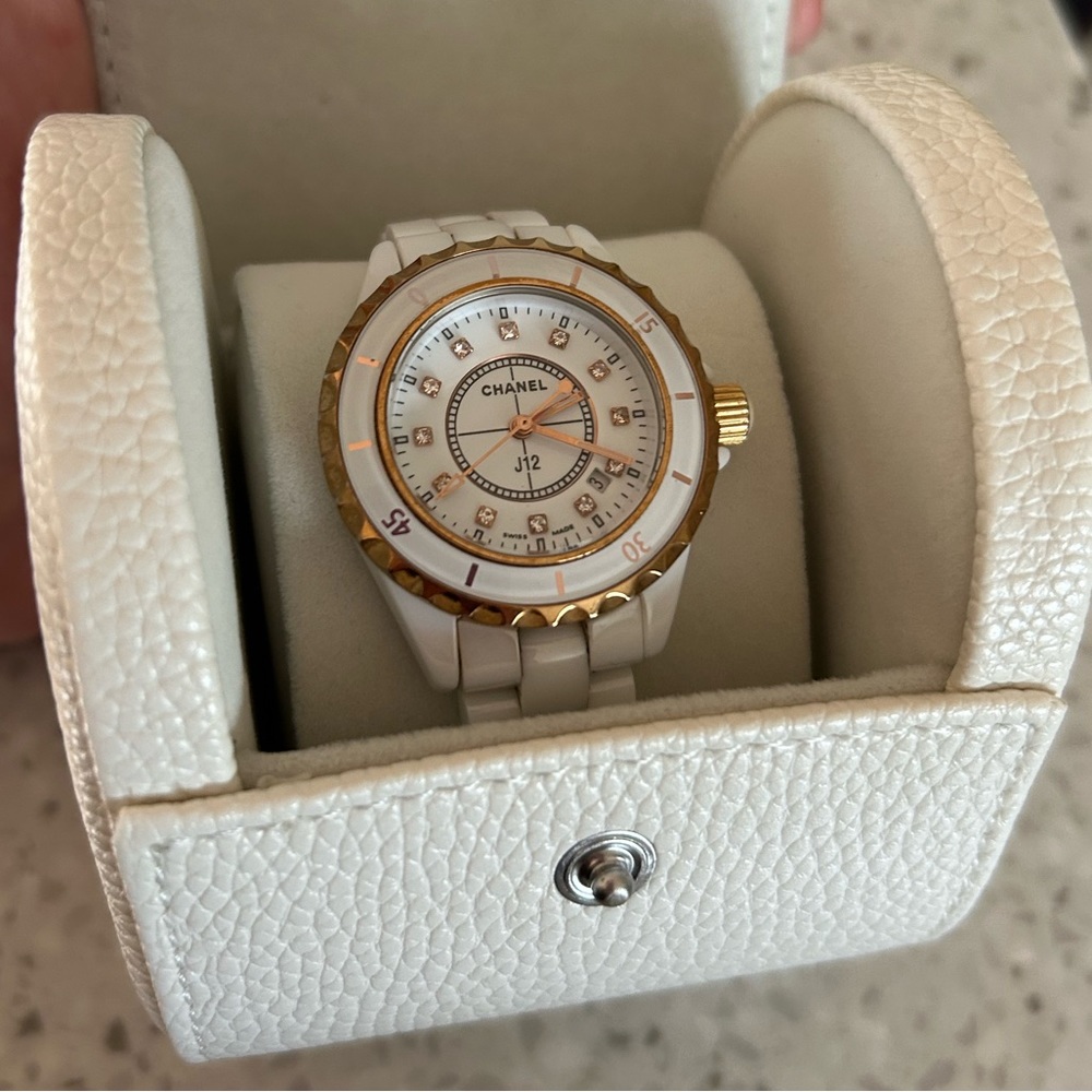Chanel J12 used needs repair